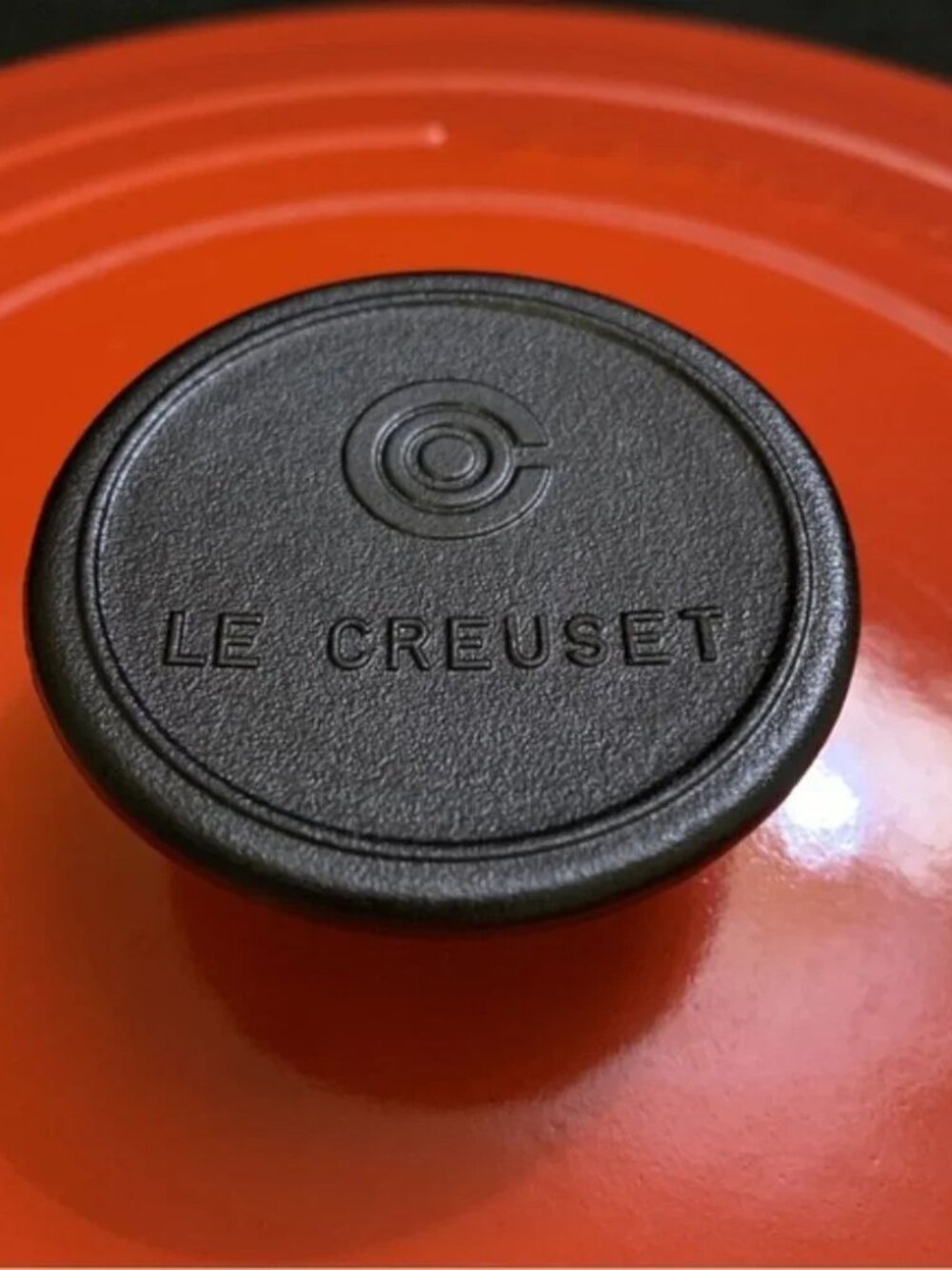 LE CREUSET 3.5 - 4 Quart Traditional Round Dutch Oven - CERISE RED - NWT - Picture 5 of 9